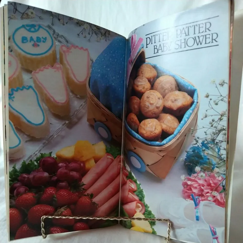 Pillsbury Party Fun 1987 Vtg Cookbook‎ Booklet